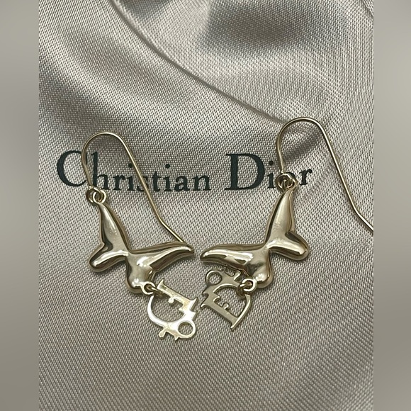 CHRISTIAN DIOR Butterfly Necklace and Earrings Set - Picture 5 of 8